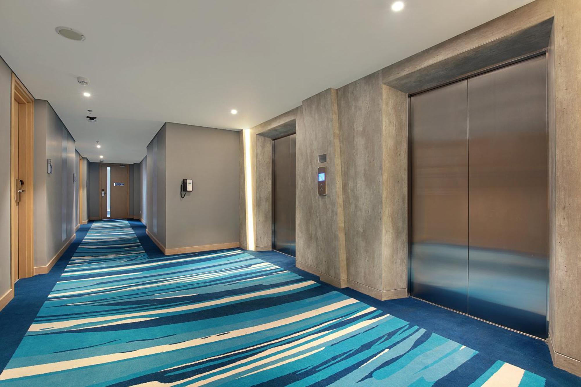 Holiday Inn Express Jakarta Wahid Hasyim By Ihg Eksteriør billede