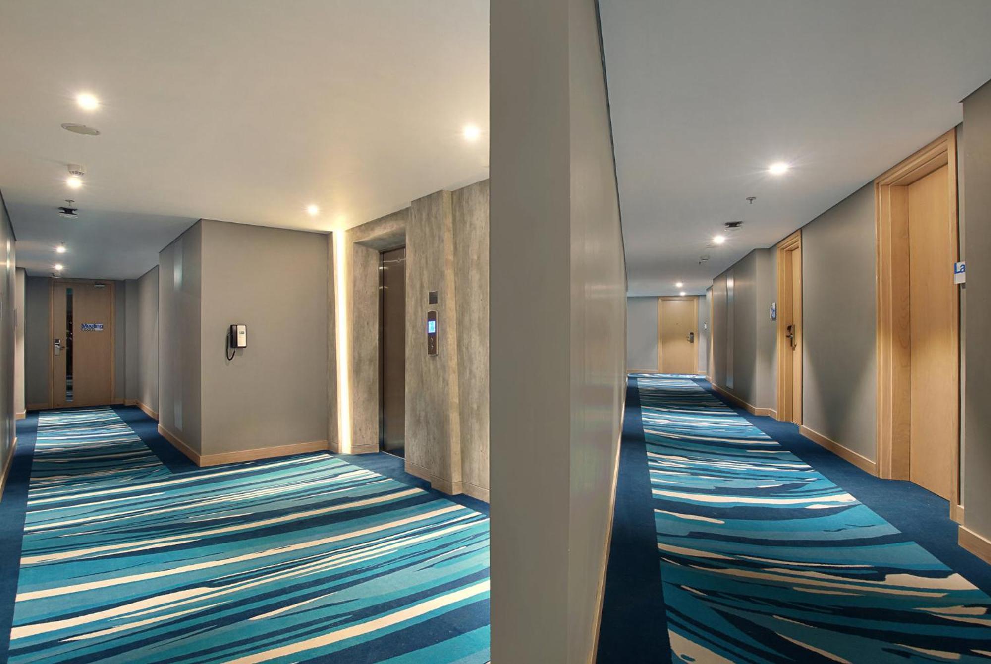 Holiday Inn Express Jakarta Wahid Hasyim By Ihg Eksteriør billede